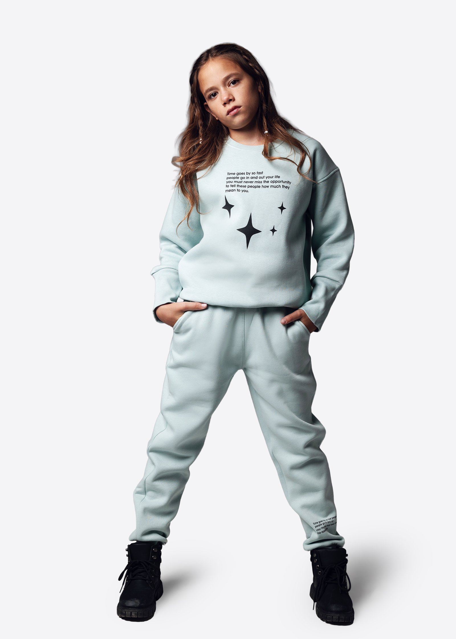 Zweiteiliges Set (Sweatshirt & Hose)