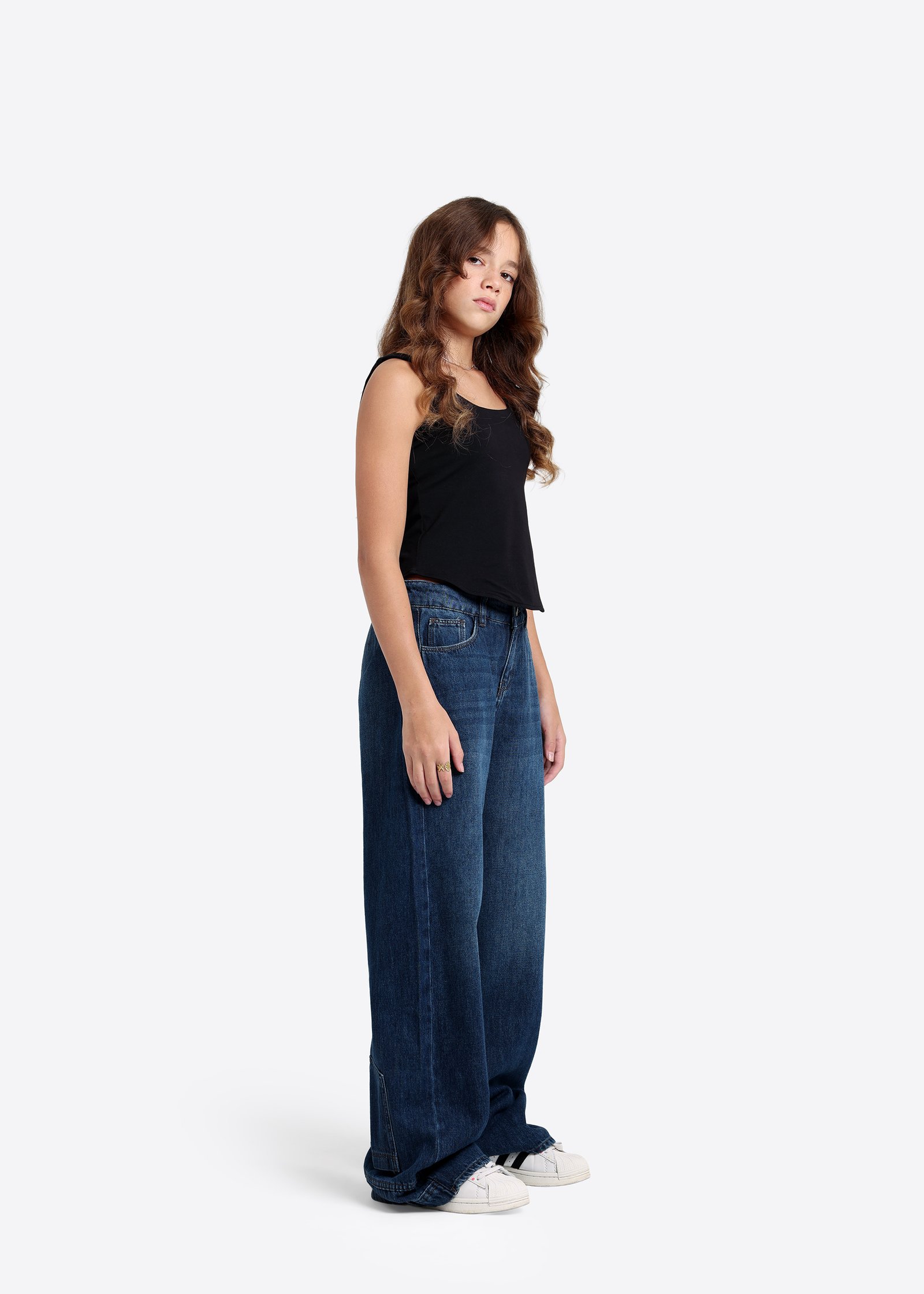 Patch-Cargo-Jeans mit weitem Bein