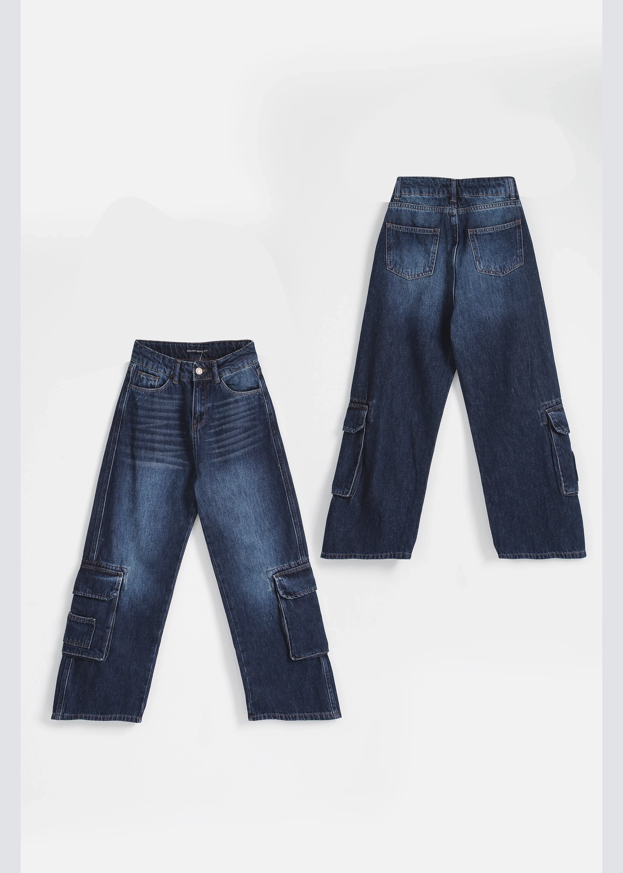 Dunkelblaue Cargo-Jeans für Teenager